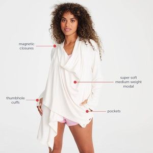 NWT Magnetic Me Egret Do It All Nursing Cardigan M/L